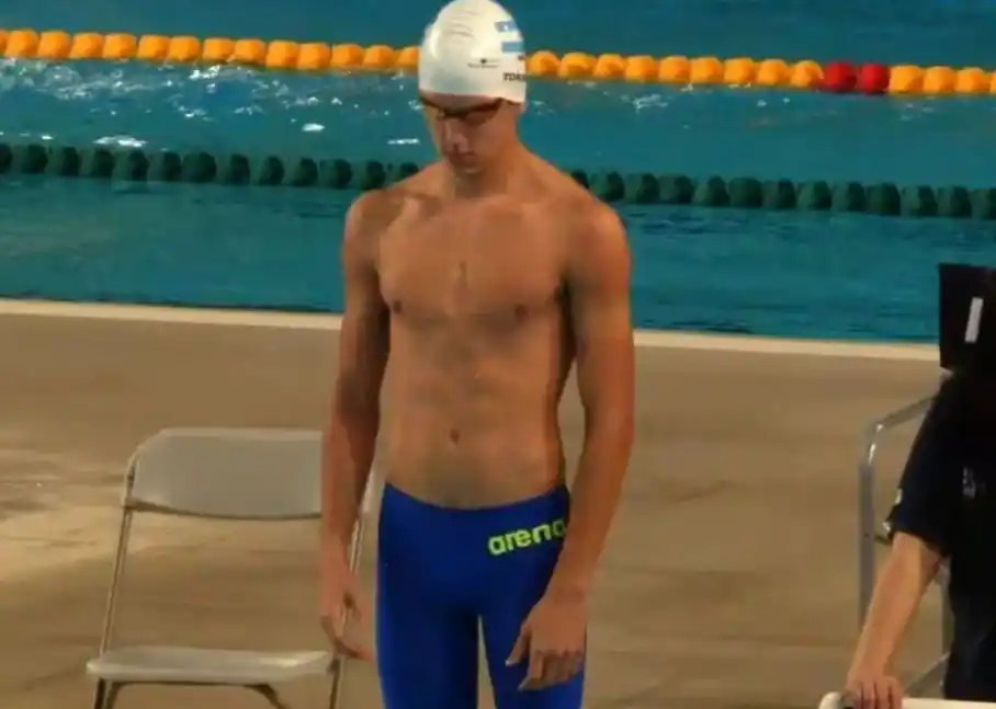 Con 17 años, un nadador tucumano ya logró un podio nacional y sueña con llegar a la Selección