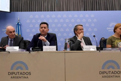 Ley ómnibus: el Gobierno negocia para que sus “bases” tengan dictamen
