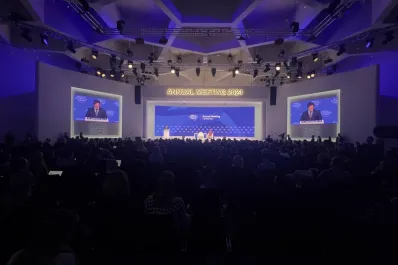 Elogio de la contradicción