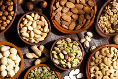 Adiós insomnio: cuál es el fruto seco que te facilitará conciliar el sueño