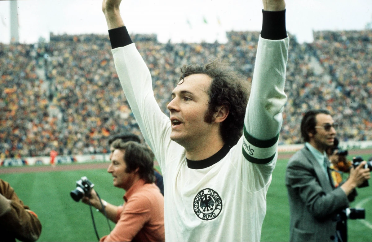 Franz Beckenbauer fue uno de los grandes futbolistas del siglo XX. 