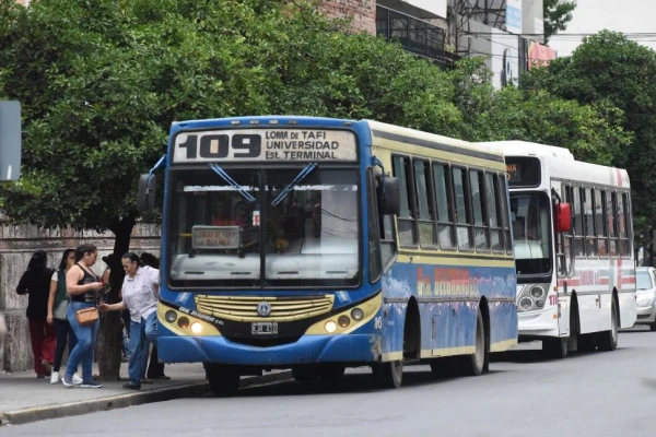Un baldazo de agua fría: así cayó en Tucumán la quita de subsidios al transporte