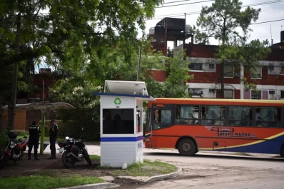 Las garitas aportan su presencia pero no terminan de transmitir la seguridad necesaria