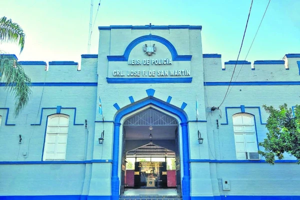 Aplazo masivo en la Escuela de Policía: sólo aprobaron 12 aspirantes, sobre 5.400