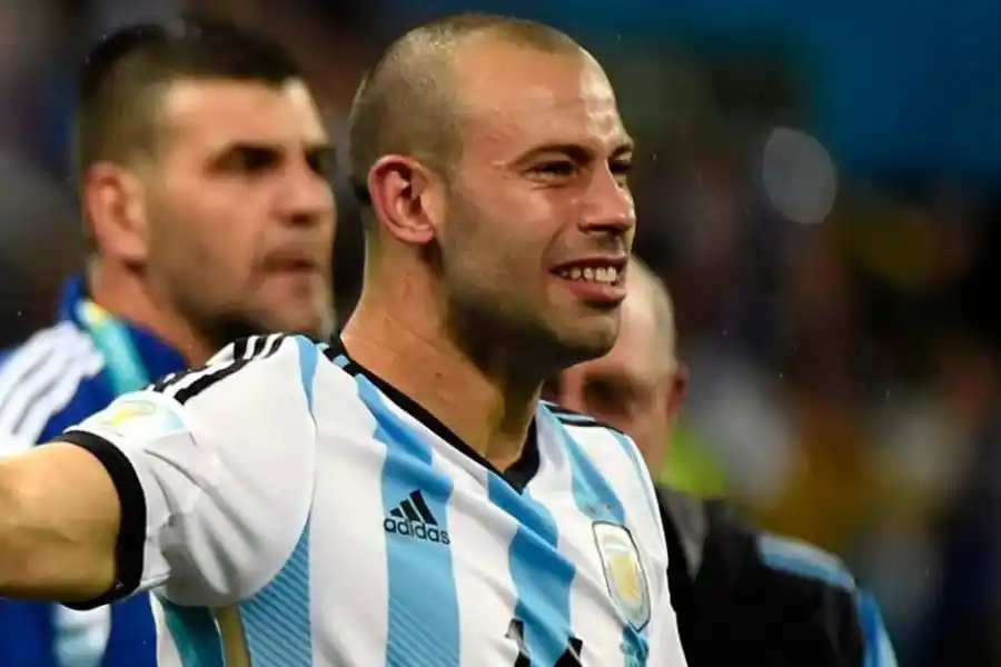 CONTUNDENTE. Javier Mascherano aseguró que la presión del fútbol llega a 