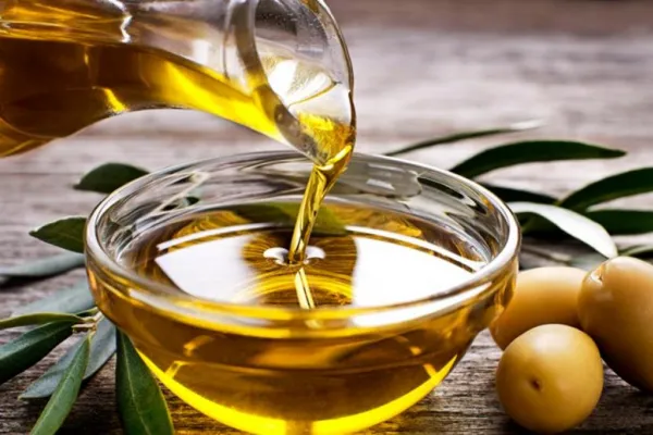 La Anmat prohibió la comercialización de un conocido aceite de oliva