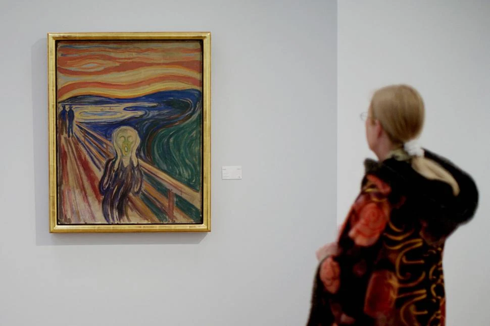 EN CUATRO VERSIONES. Entre 1983 y 1910, con óleo, tintas y litografías el noruego Edvard Munch realizó esta obra tensa, oscura y perturbadora. AFP