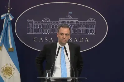 Adorni atribuyó la responsabilidad de los incidentes a “los incivilizados alentados por dirigentes de izquierda”