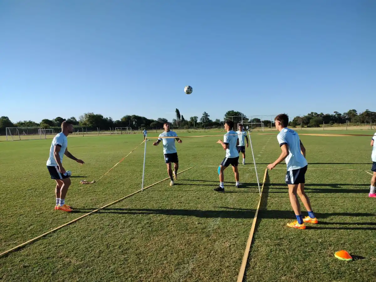 ÚLTIMO ENSAYO. El plantel 