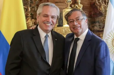 Alberto Fernández vuelve a escena para respaldar al presidente colombiano ante las declaraciones de Javier Milei