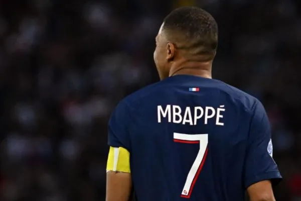 Mbappé le pide a Real Madrid un sueldo de 100 millones de euros y una prima de 175