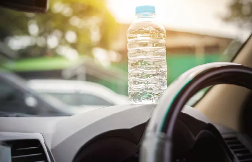 Ola de calor: los objetos que no se deben dejar dentro del auto porque son peligrosos