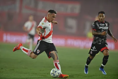 River venció a Barracas Central, por 2 a 0