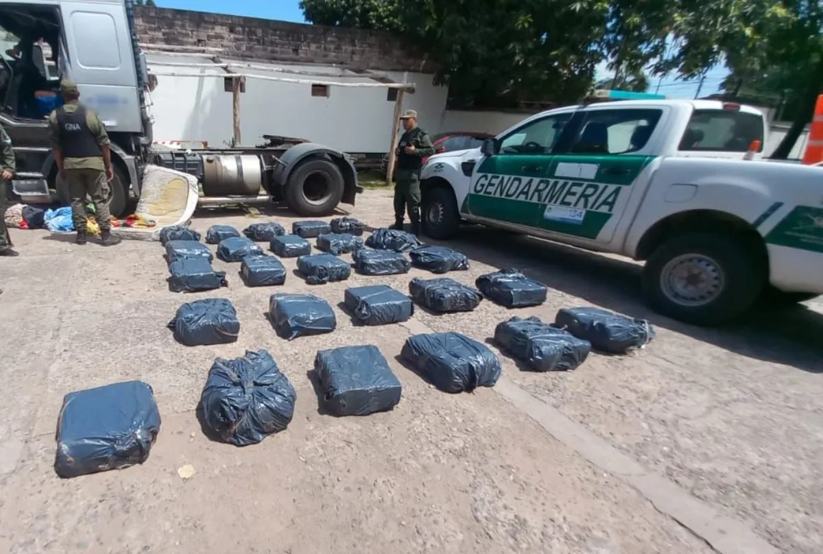 Interceptan un camión que transportaba más de 600 kilos de cocaína