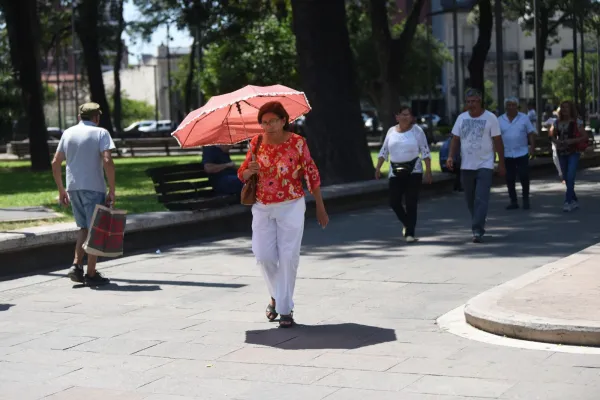 Tucumán se encuentra bajo alerta amarilla por calor extremo