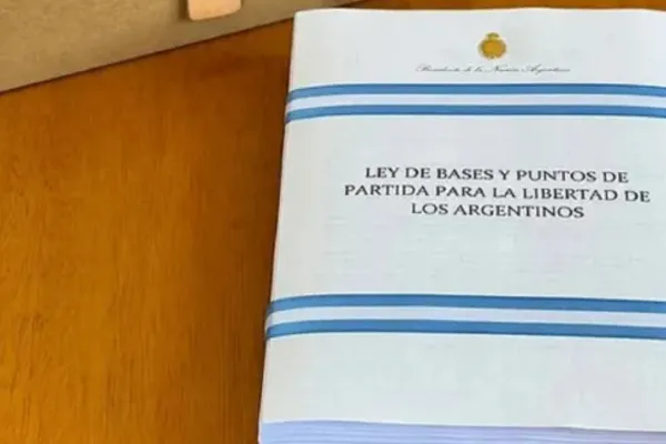 Ley Bases: uno por uno, los artículos que el oficialismo suprimió para lograr el apoyo de la oposición dialoguista