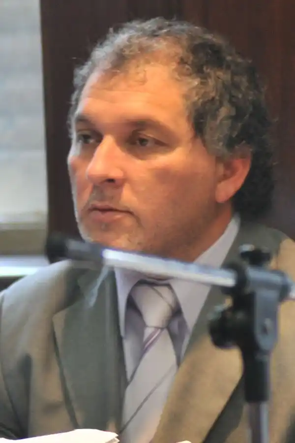 El riesgo de una estafa terminó con la fuga de Vega