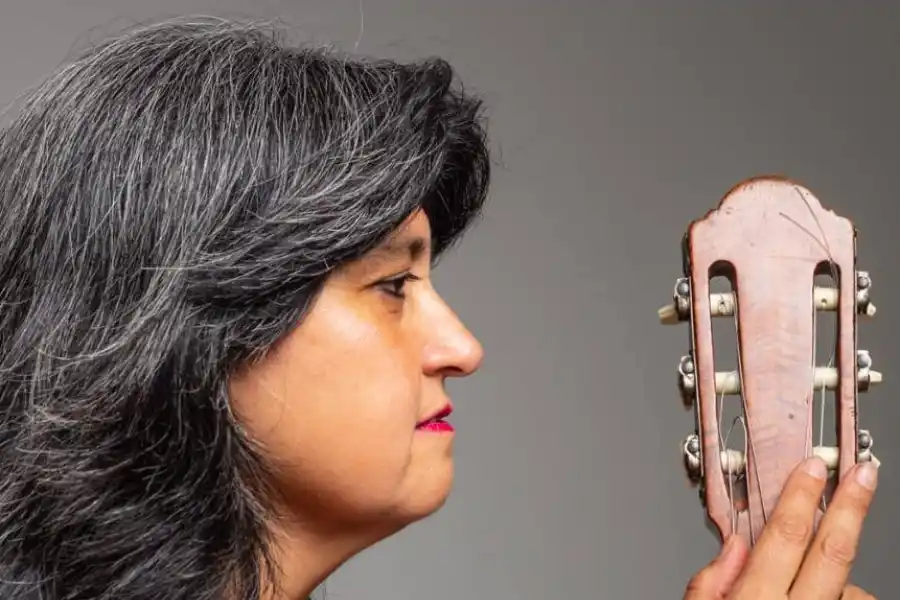 CELEBRANDO A MERCEDES SOSA. Viviana Taberna, en Yerba Buena.