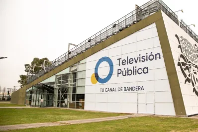 El Gobierno oficializó la intervención de los medios públicos