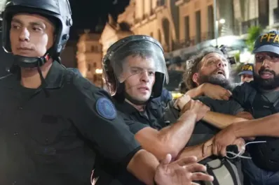 Incidentes fuera del Congreso: Bullrich dijo que ya hay 18 detenidos, más los de la Ciudad