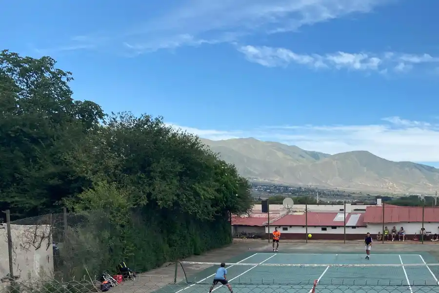50 INTERVILLAS. Competencia de tenis en Tafí del Valle. 