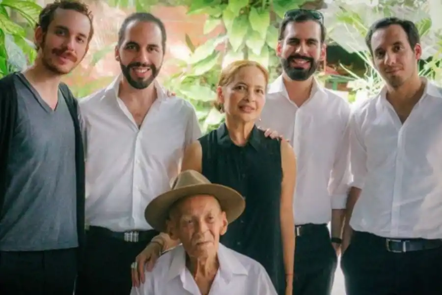 Diez curiosidades de Nayib Bukele, el popular presidente de El Salvador