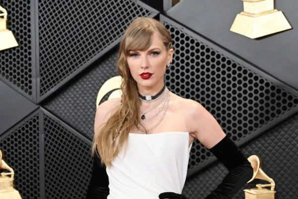 Taylor Swift hizo historia en los Grammys y anunció la fecha de su nuevo álbum