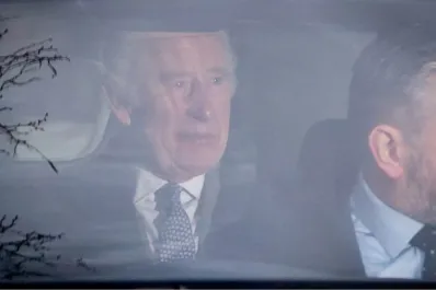 Reapareció el rey Carlos tras su diagnóstico de cáncer: las primeras imágenes junto a Camila