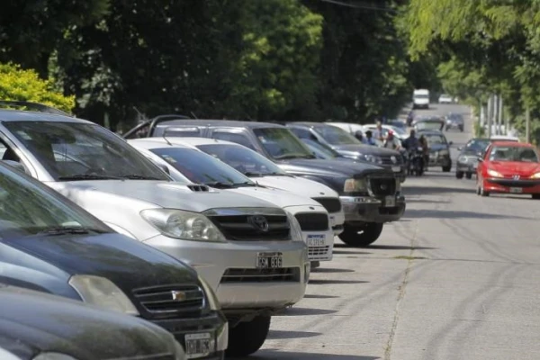 Tafí Viejo mejora el estacionamiento en calles