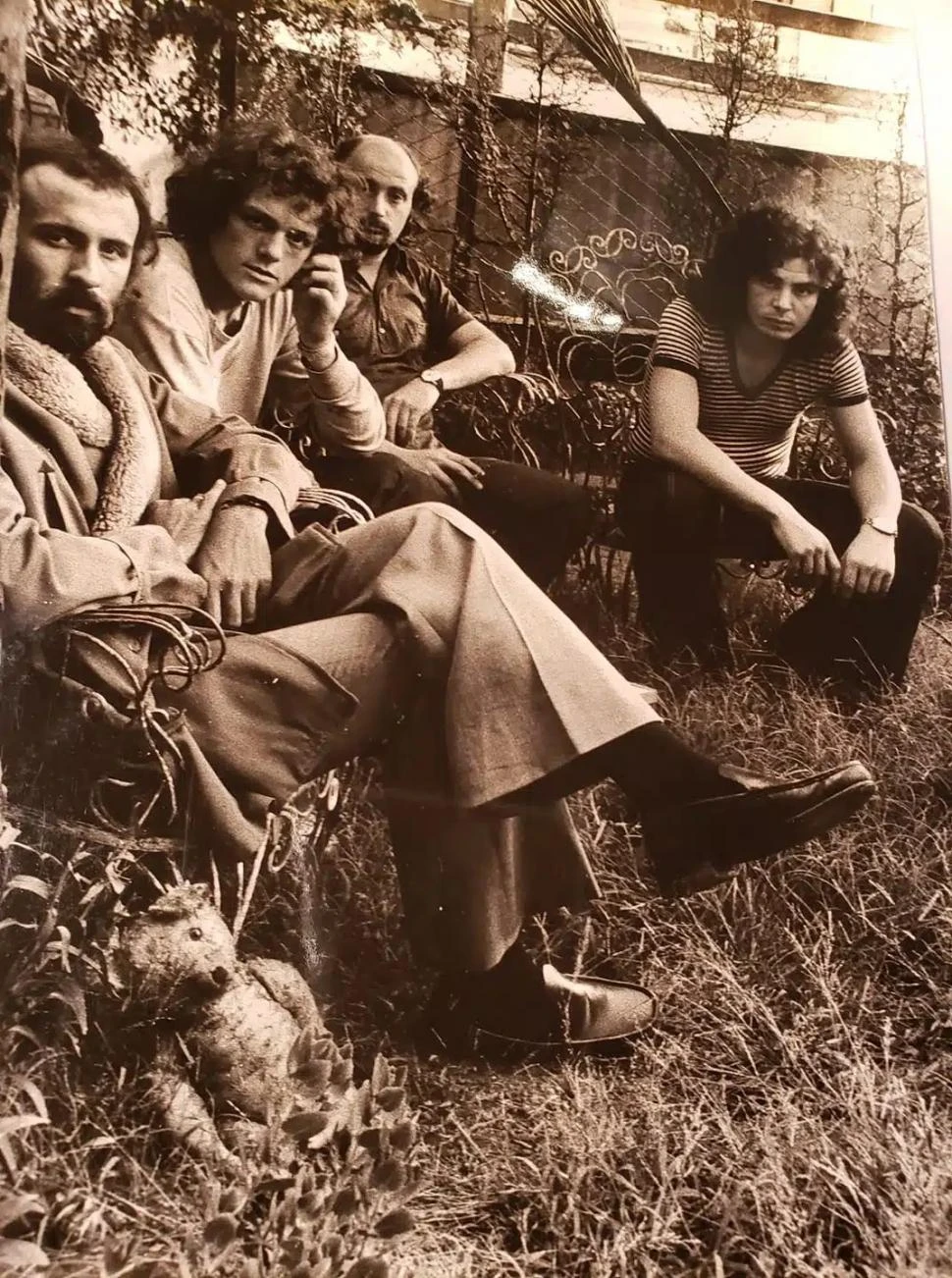 AQUELARRE. El grupo incorporó el tema “Violencia en el parque” en el álbum “Bruma”.