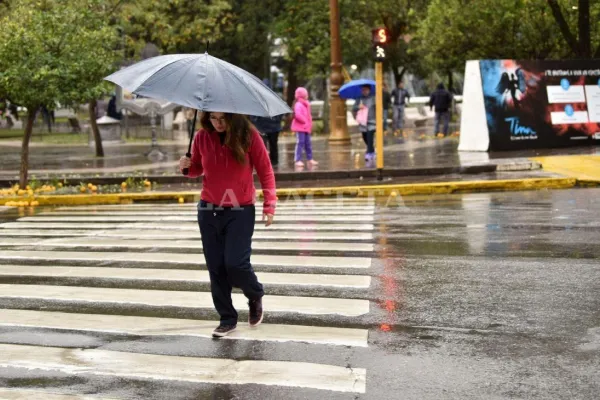 Alerta meteorológica: se esperan fuertes tormentas y posible actividad eléctrica en Tucumán y otras 10 provincias