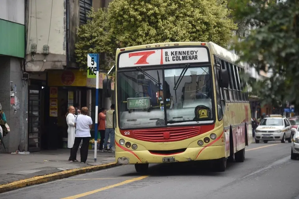 Subsidio al transporte: “O lo paga la Provincia o lo hará el usuario”, advierten los empresarios tucumanos