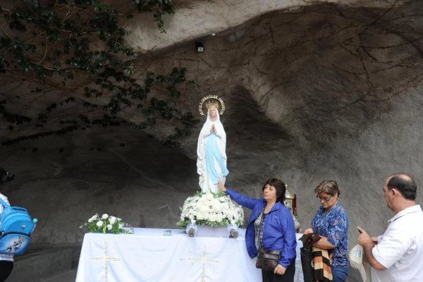 Lourdes: historias de amor y de fe en San Pedro de Colalao
