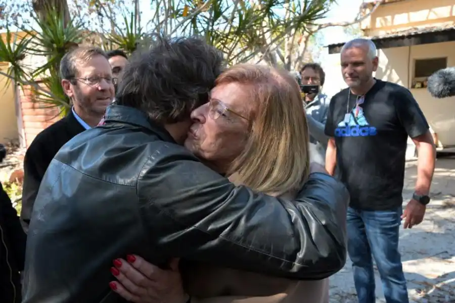 Milei calificó a los ataques de Hamas como crímenes de lesa humanidad