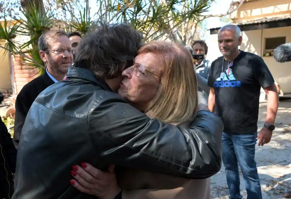 Milei calificó a los ataques de Hamas como crímenes de lesa humanidad