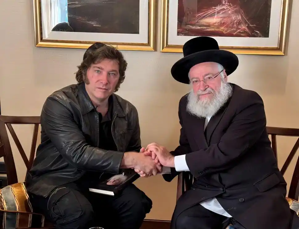 ENCUENTRO. El Presidente recibió la bendición del rabino Osher Vai.