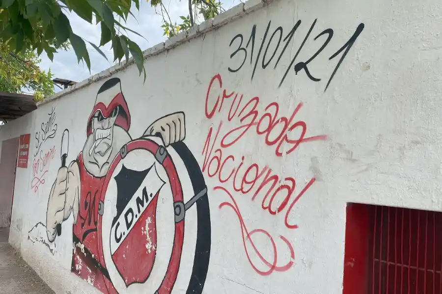 MOMENTO. A pesar de la pandemia, los hinchas recuerdan el ascenso. 