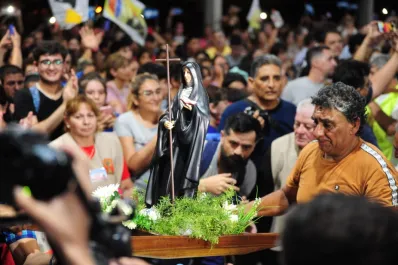 Galería de fotos: así se vivió la canonización de Mama Antula en su tierra, Villa Silípica