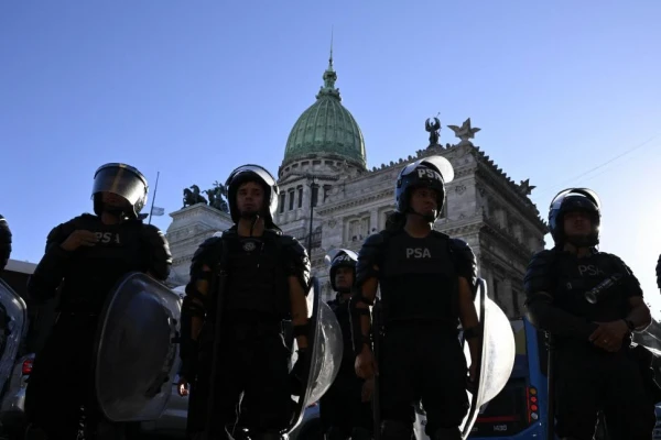 Cinco dimensiones sobre la desmesura libertaria