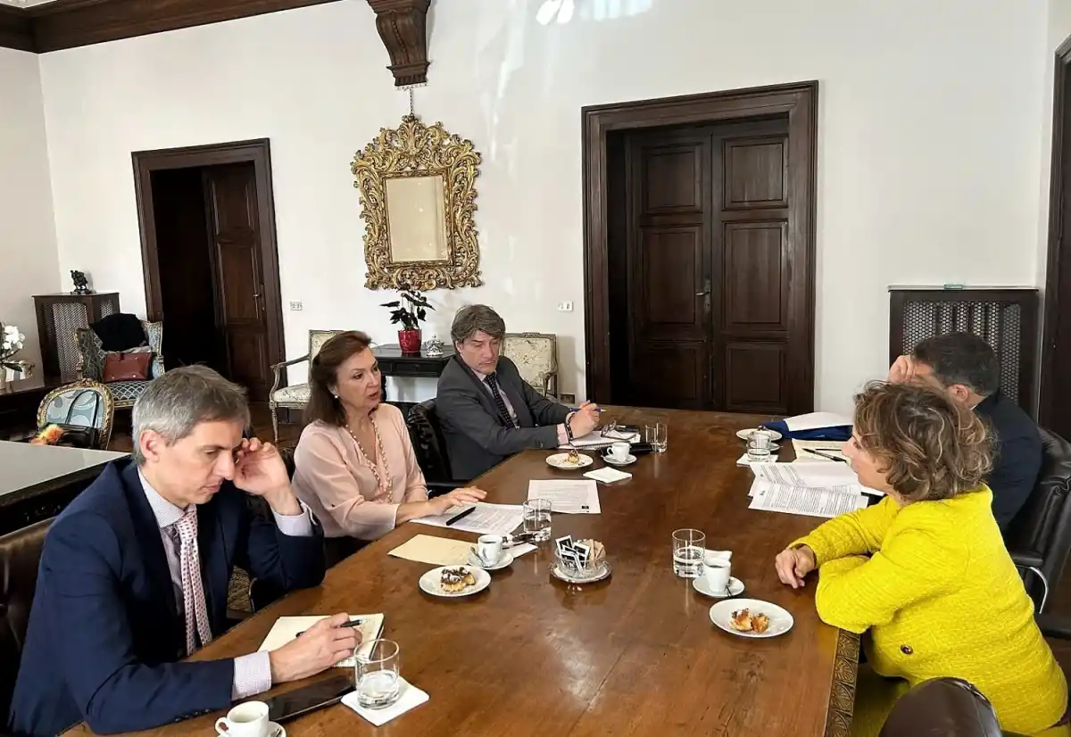 Diana Mondino en el foro de negocios.