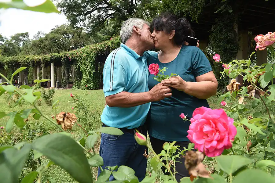 CAMINO AL MATRIMONIO. Pedro y Elizabeth eligen El Rosedal.