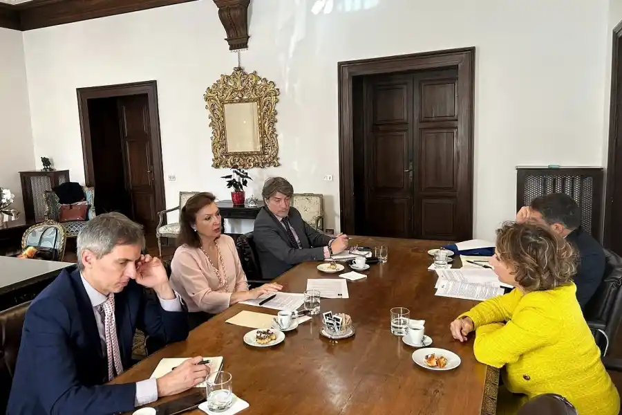 Diana Mondino en el foro de negocios.