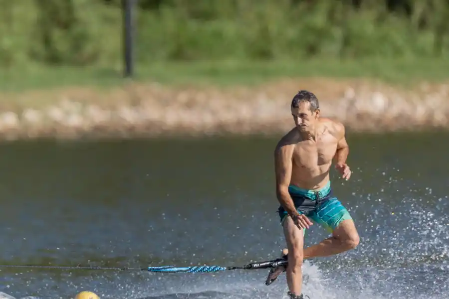 SEGURO. Muñoz logró el título nacional senior en figuras, modalidad en la que se siente más cómodo.