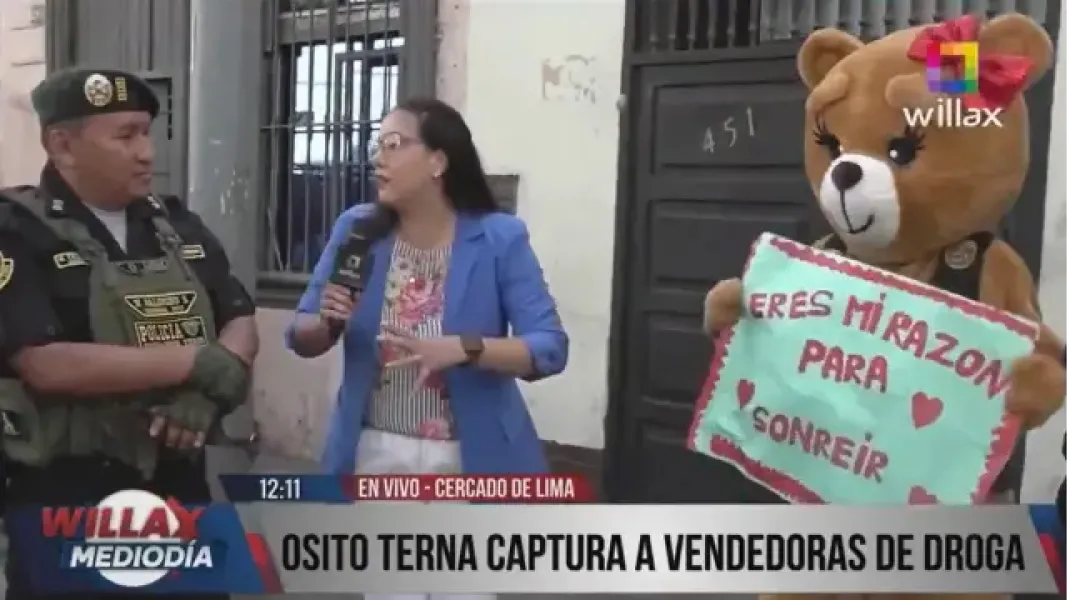 Un policía de Perú se disfrazó de oso de san Valentín para detener a dos narcotraficantes