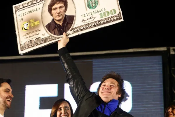 Milei: Estamos a un 85,7% de chances de poder dolarizar