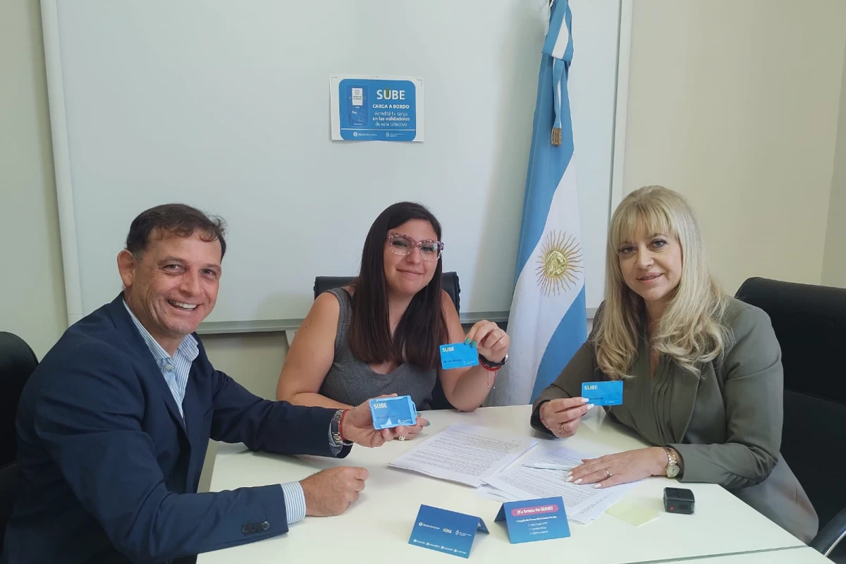 n Buenos Aires, la intendenta oficializó la implementación de SUBE. FOTO MUNICIPLAIDAD DE TUCUMÁN