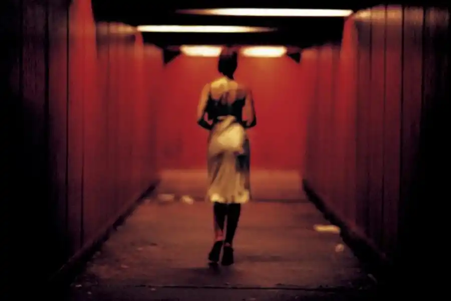 “IRREVERSIBLE”. Protagonizada por Monica Bellucci y dirigida por Gaspar Noé.