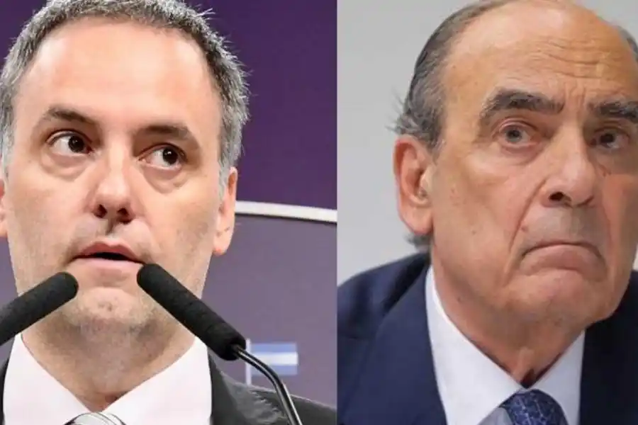 Manuel Adorni y Guillermo Francos.