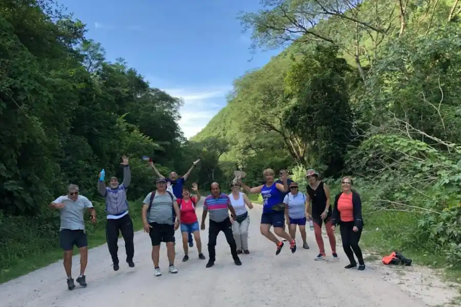 ACTIVIDADES. Las caminatas entre las yungas son una alternativa ideal.