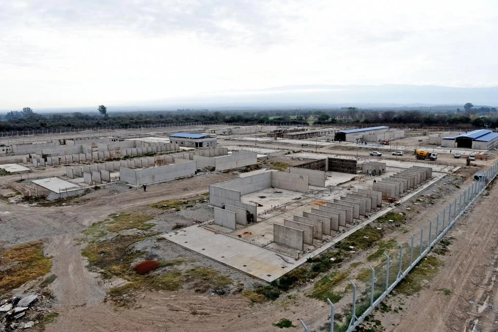 BENJAMÍN PAZ. Las obras de la penitenciaría rondan el 50% de ejecución, pero es uno de los proyectos de absoluta prioridad para la Provincia. 